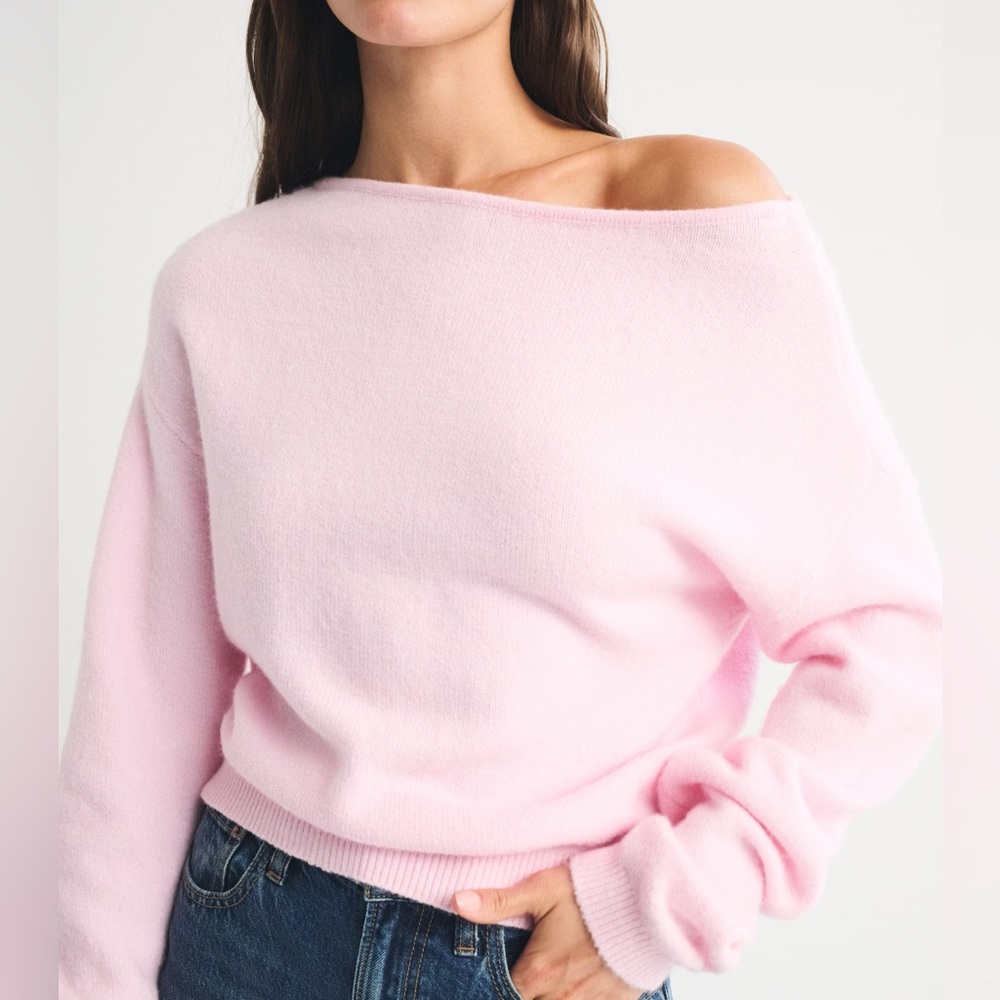 Abercrombie Merino Wool-Blend Slash Sweater Size:L